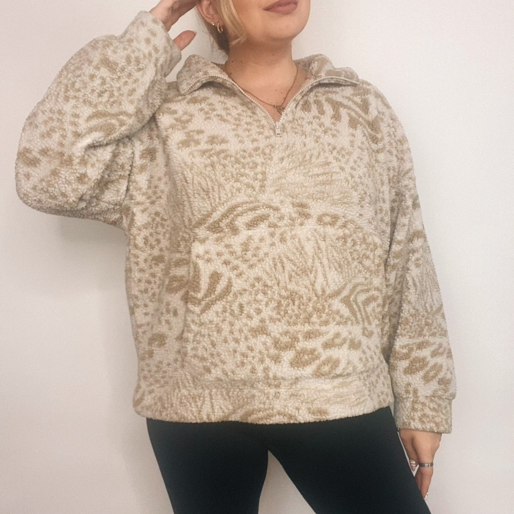 AE fleece ✨